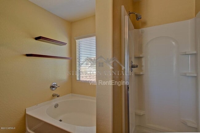 Building Photo - 4725 E Olney Ave