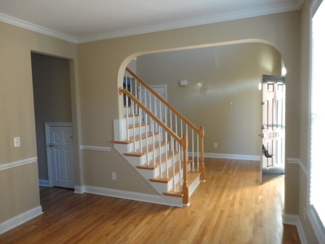 Building Photo - 6385 Clubside Dr
