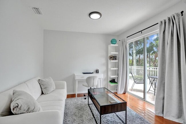 Building Photo - 16405 Diamond Head Dr