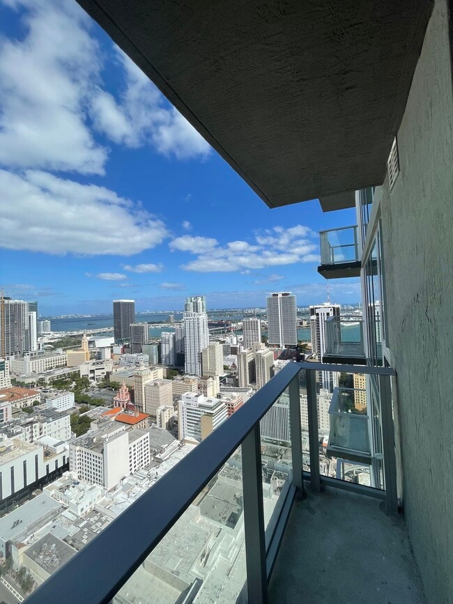 Building Photo - 168 SE 1st St