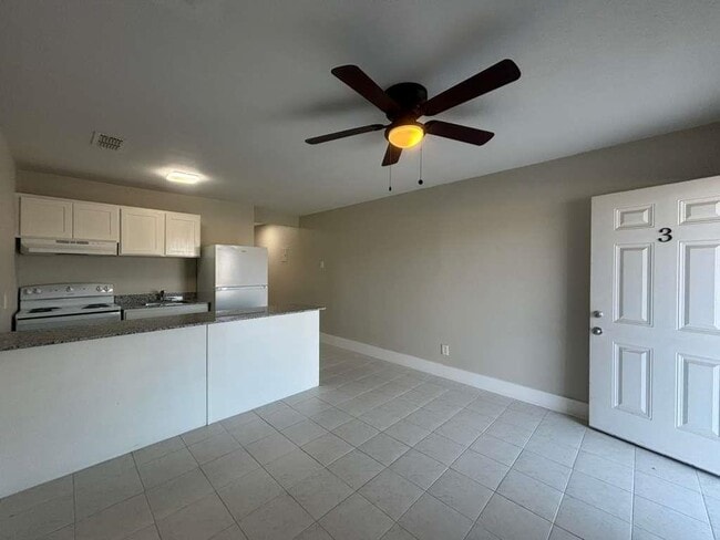 Building Photo - 1303 Philadelphia St