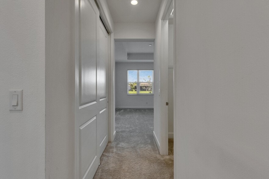 Building Photo - 4915 Sienna Isles Ave