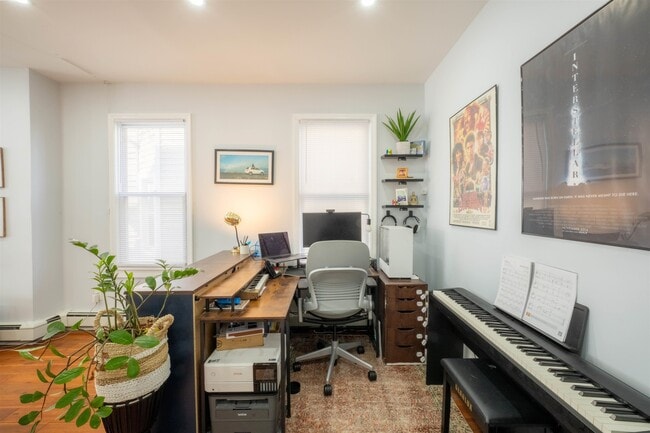 Building Photo - 40 Condict St