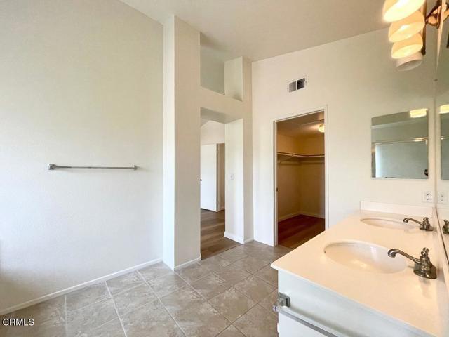 Building Photo - 723 Kingfisher Way