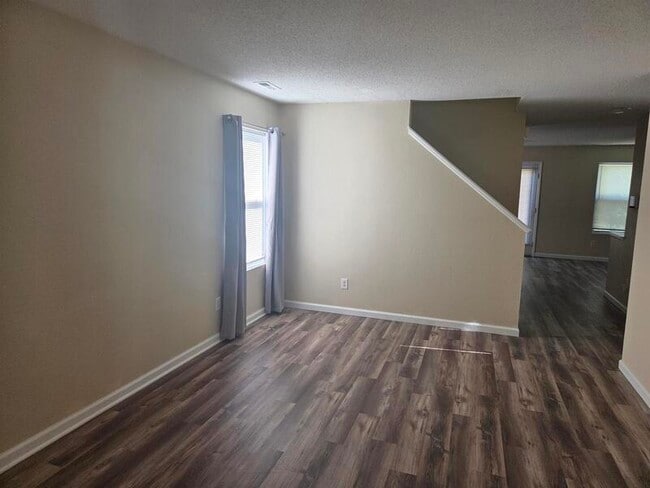 Building Photo - 5604 Rambling Dr