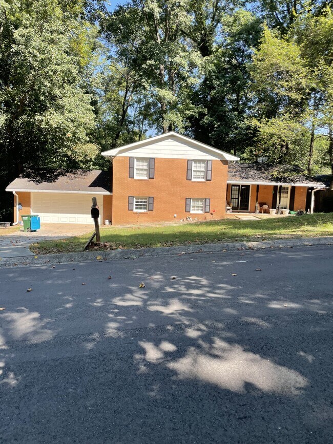 Primary Photo - 6329 Danbury Ln