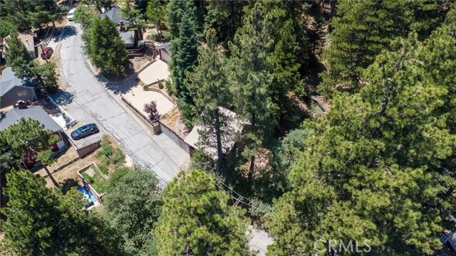 Building Photo - 2462 Spring Dr