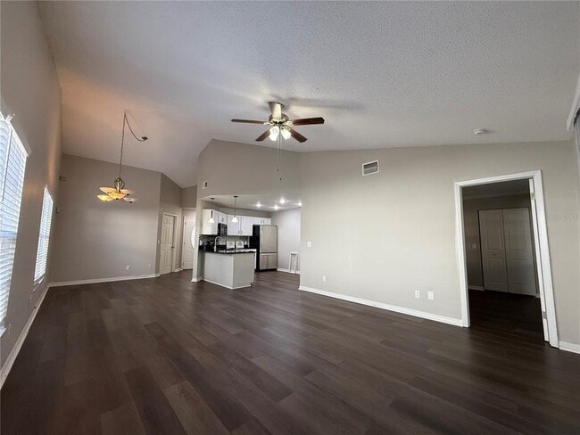 Building Photo - 1337 Coolmont Dr