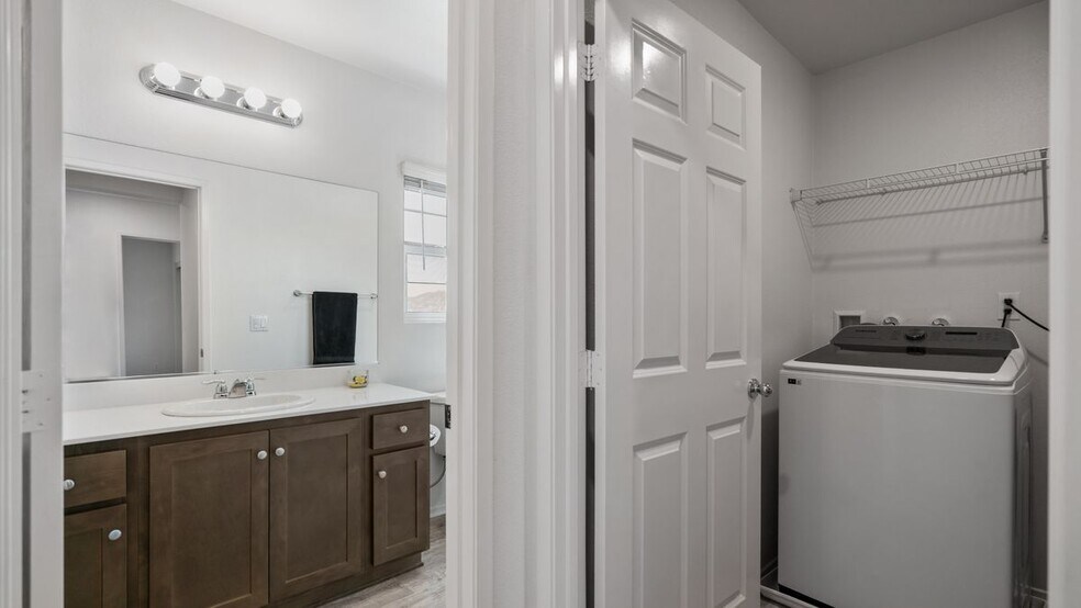 Building Photo - 67361 Rio Largo Rd