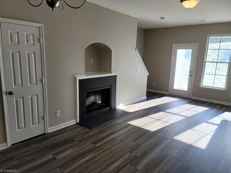 Building Photo - 5580 Farm House Trail
