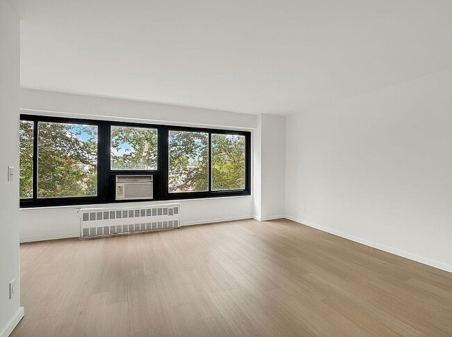 Building Photo - 33-43 14th St