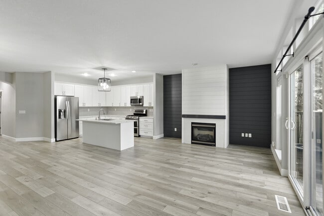 Building Photo - 16603 SW 134th Terrace