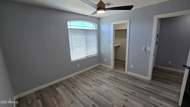 Building Photo - 23451 N El Frio Ct
