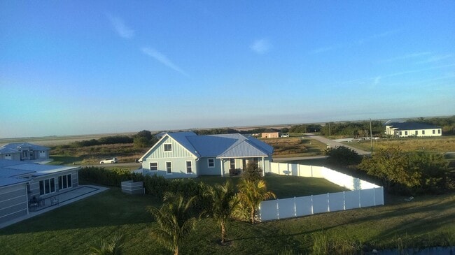 Building Photo - 3533 Sky Valley Ln
