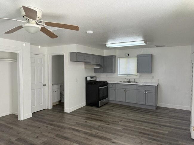 Building Photo - 6658 Avenue 308