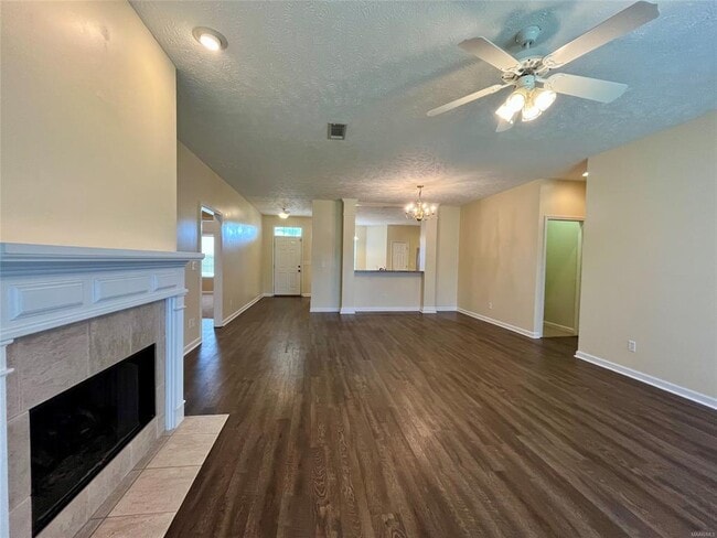 Building Photo - 9679 Greythorne Way