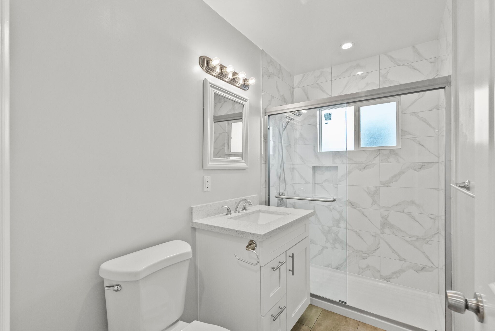 Building Photo - 6717 Cedros Ave