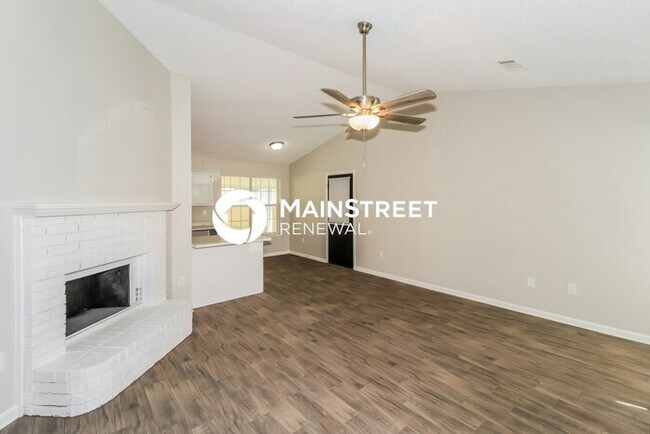 Building Photo - 3 Bedroom Pet-Friendly Home in Millington, TN with Main Street Renewal