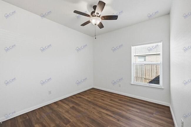 Building Photo - 328 Meadow View Ln