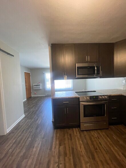 Building Photo - 207 W Walworth St