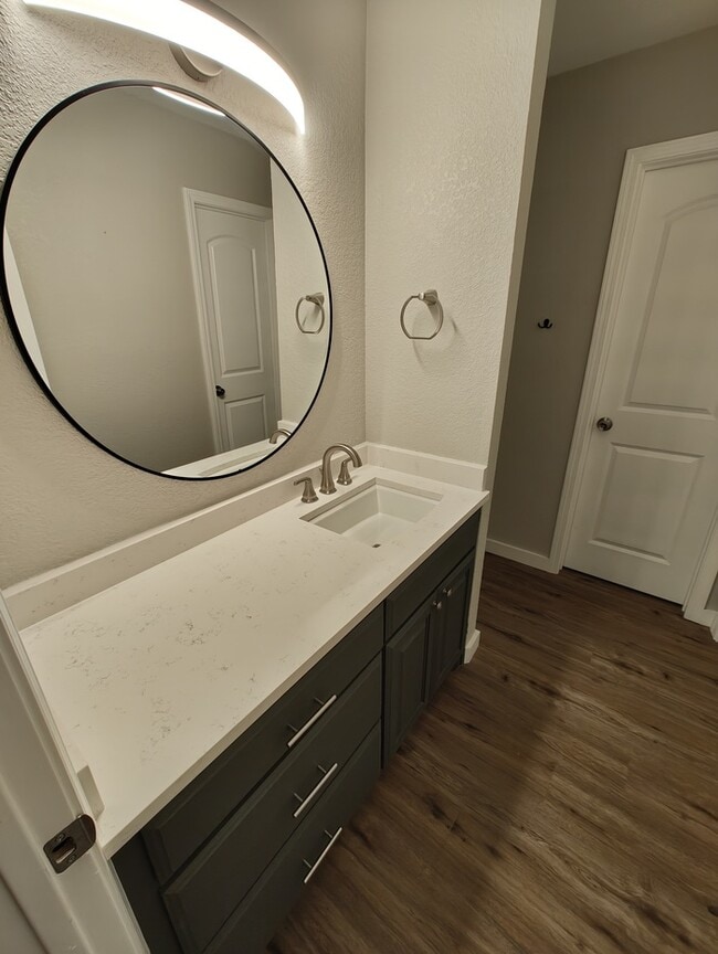 Building Photo - 2404 Northtown Ct