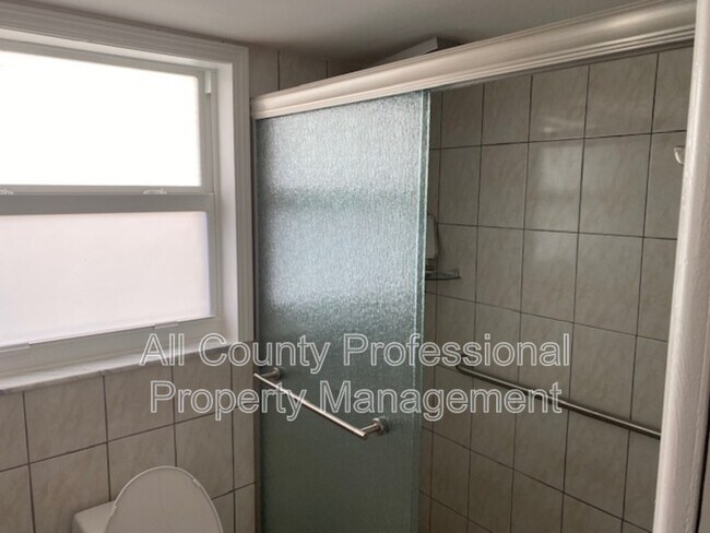 Building Photo - 3051 N Course Dr