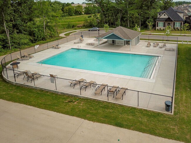 Building Photo - 2 bedroom 2.5 bath home located in Fayetteville, AR