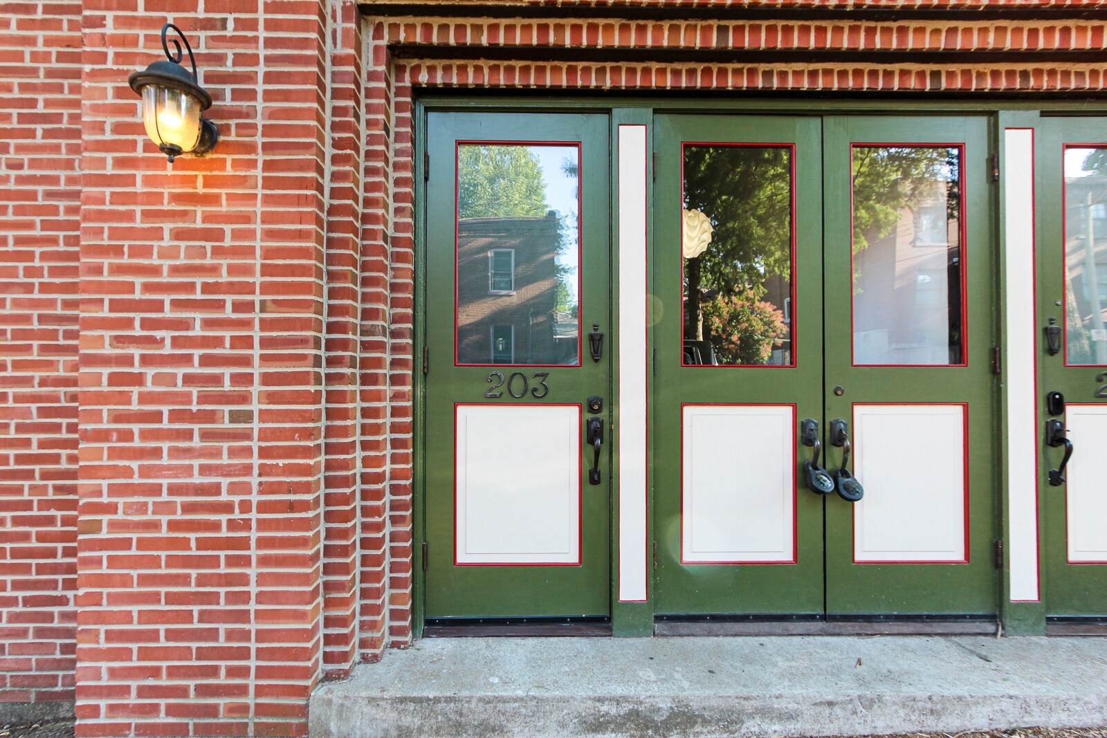 Building Photo - 2401 S 12th St