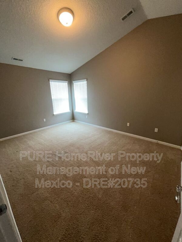 Building Photo - 10115 Avenida Vista Cerros NW