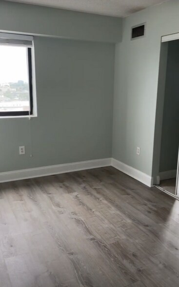 Building Photo - 12 Everett St