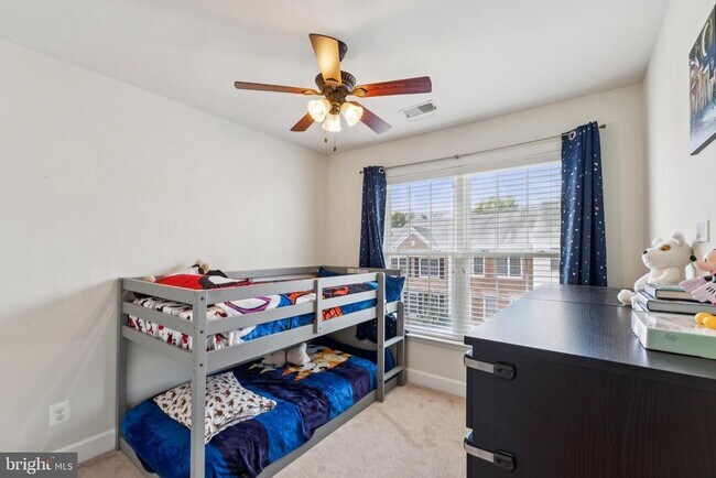 Building Photo - 2205 Greywing St