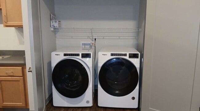 Building Photo - 16512 Centerpark Ct