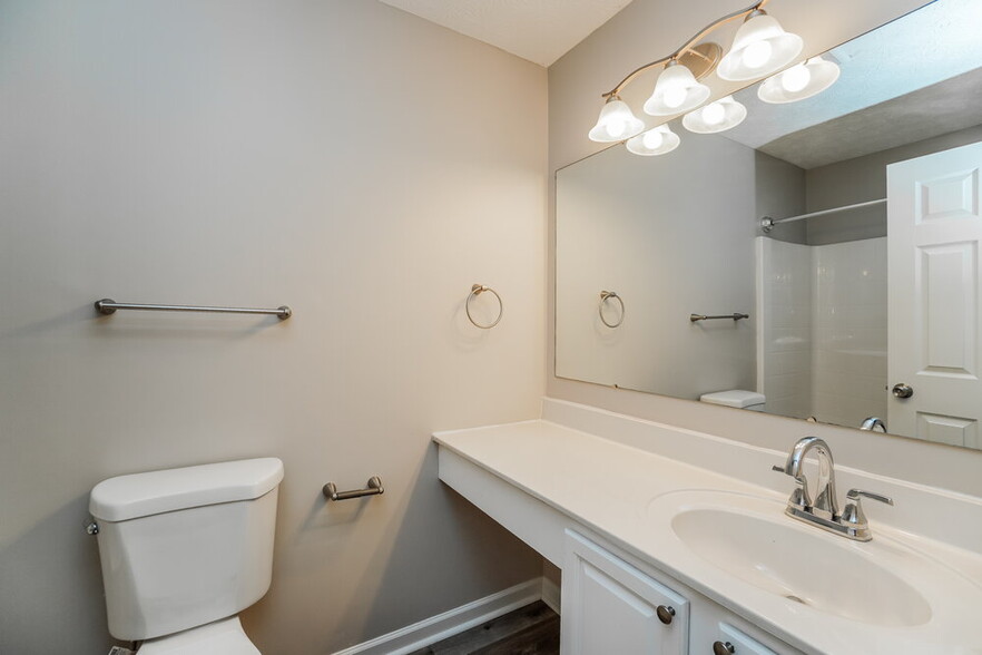 Building Photo - 1091 Drayson Dr