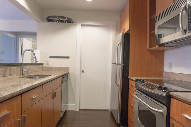 Primary Photo - 1711 E Olive Way