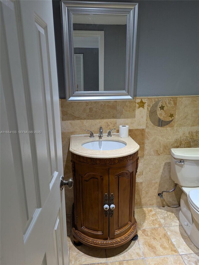 Building Photo - 13700 SW 62nd St