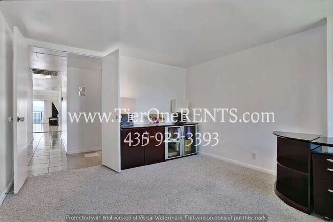 Building Photo - This property offers a NO DEPOSIT option available for qualified renters