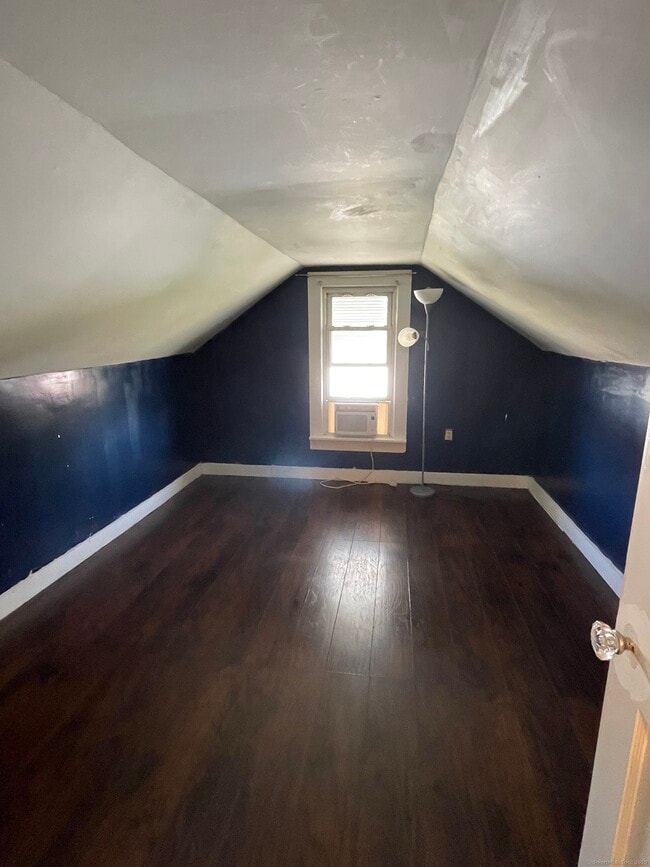 Building Photo - 31 Francis Ave