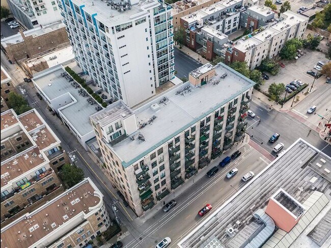 Building Photo - 1801 S Michigan Ave