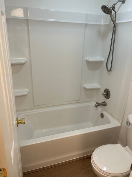 Building Photo - 35 Edgebrooke Dr