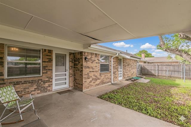 Building Photo - 6248 Trail Lake Dr