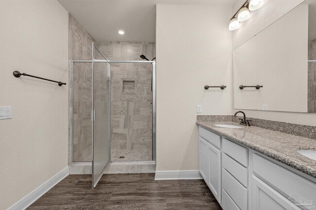 Building Photo - 5069 Peach Dr