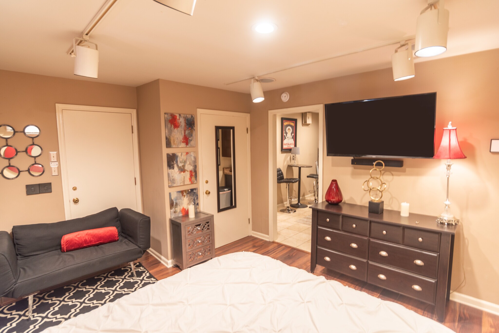 Building Photo - 511 Paul St