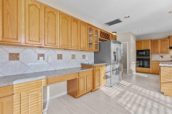 Building Photo - 8406 Lofty Ln