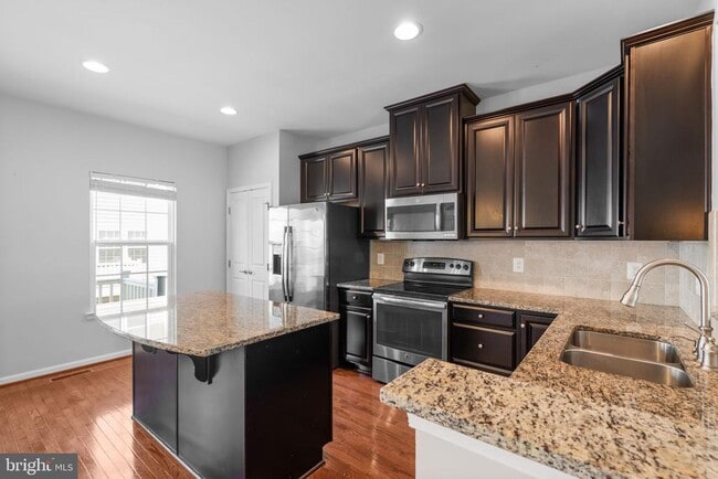 Building Photo - 6974 Kona Dr
