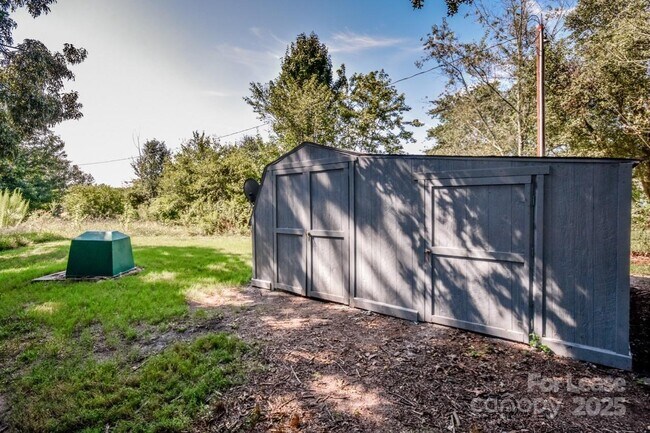 Building Photo - 4792 NC-73