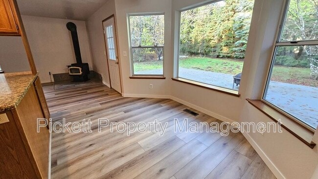 Building Photo - 4755 NW Hosman Cir