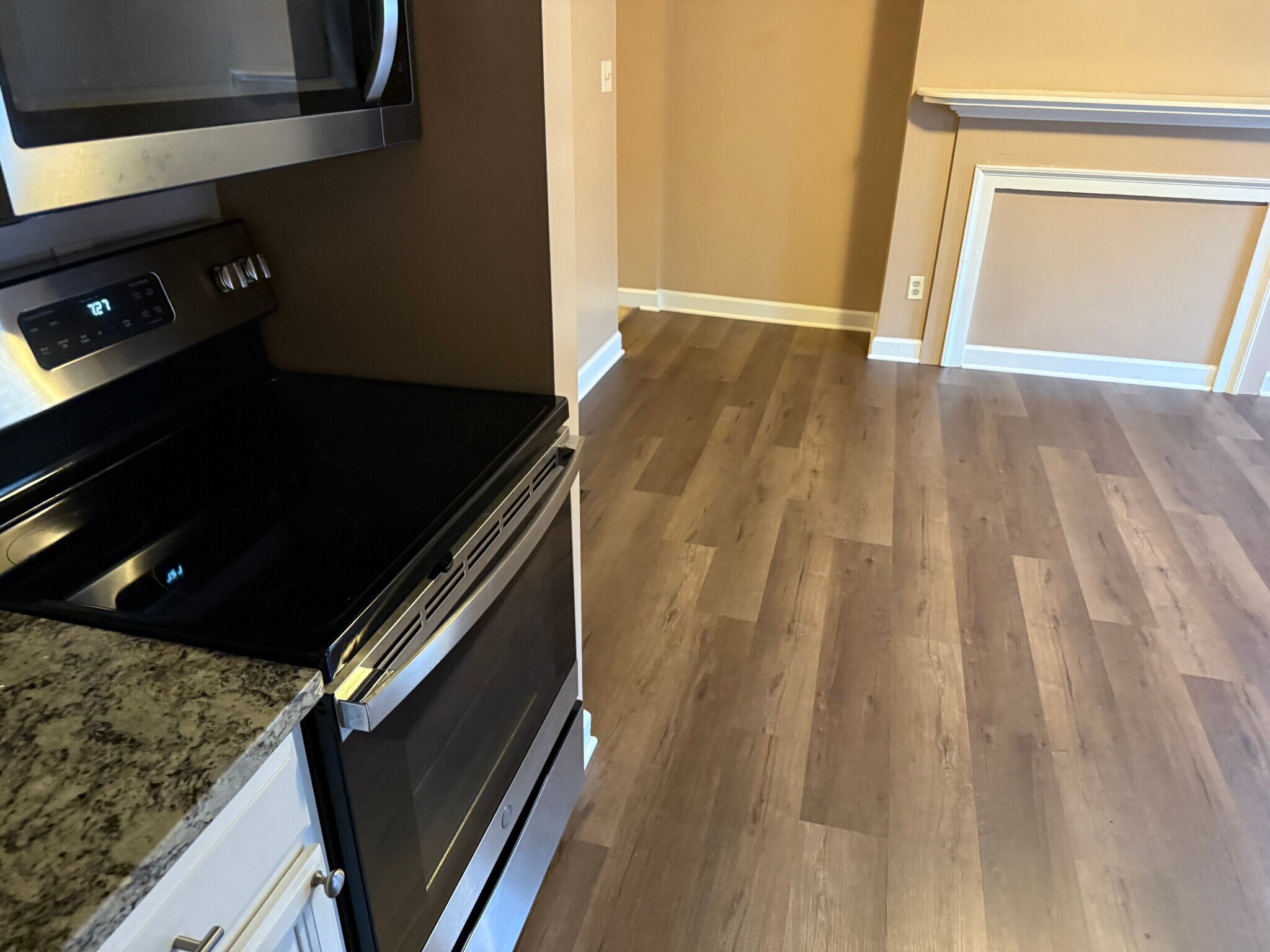 Building Photo - 210 N Kent St