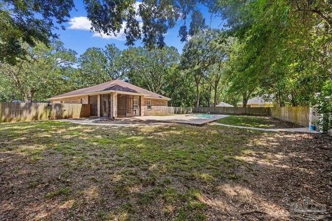 Building Photo - 3385 Montecito Blvd