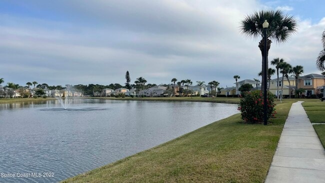 Building Photo - 1425 Malibu Cir NE