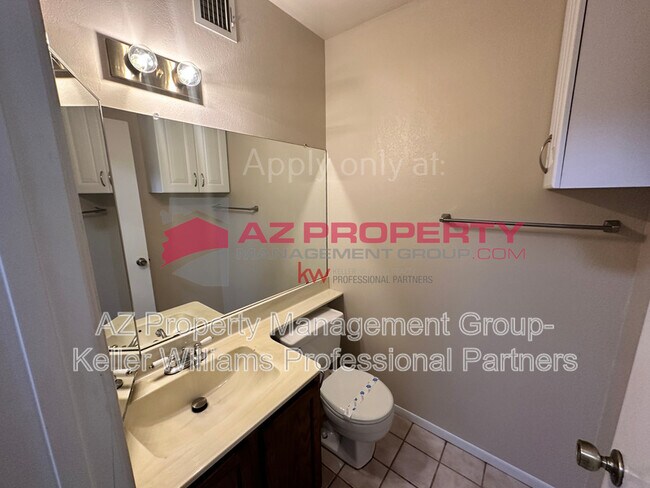 Building Photo - 4770 W New World Dr